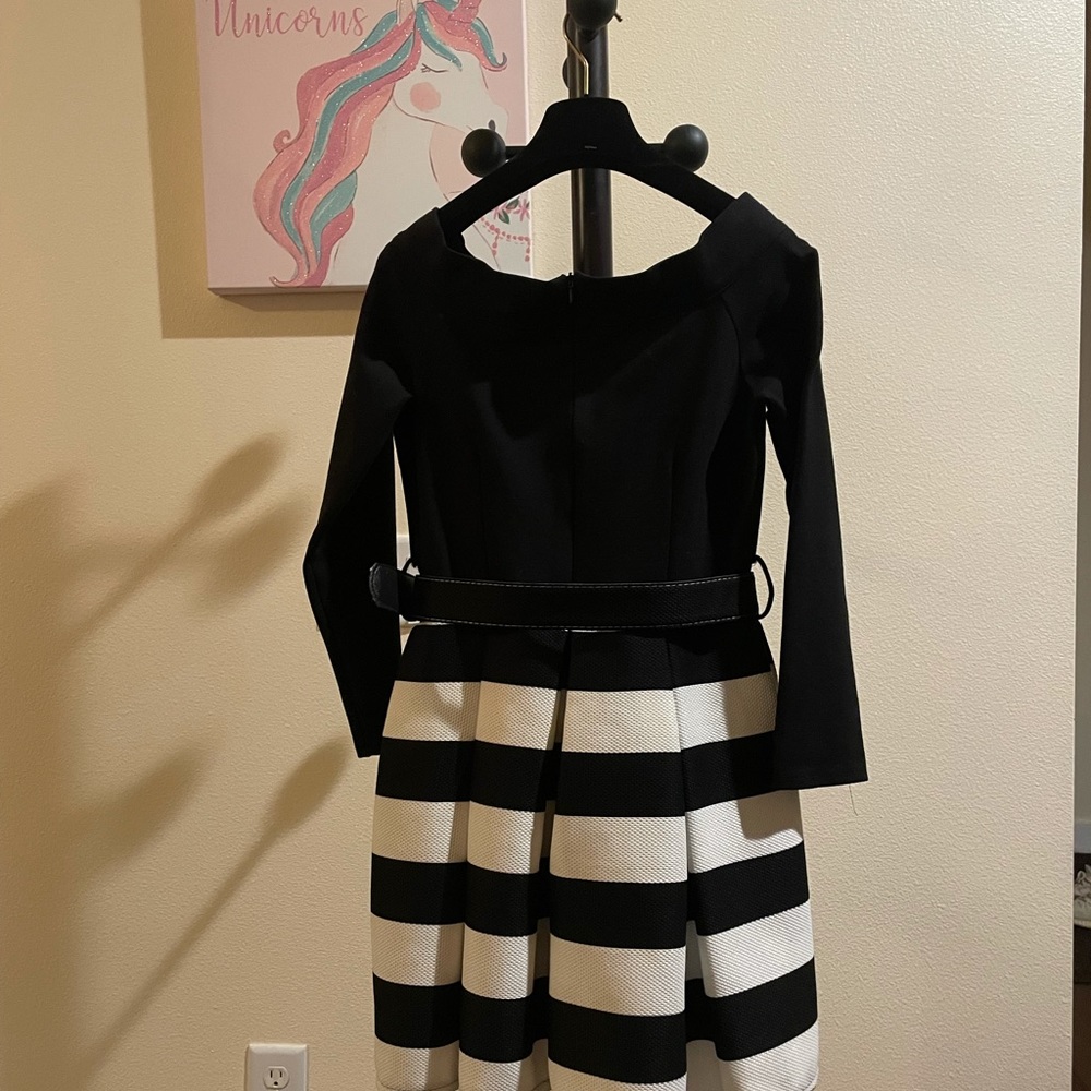 One-line neck strapless dress